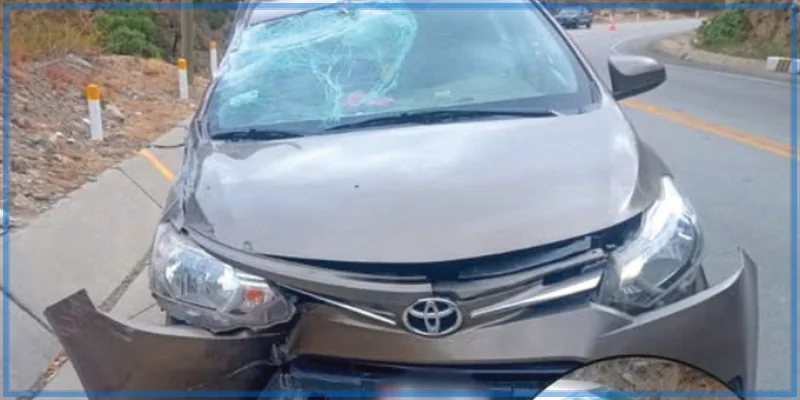 Dos ocupantes quedaron heridos en despiste de auto en el sector Chontay